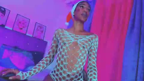 Your Queen KIM online show from 12.24.24