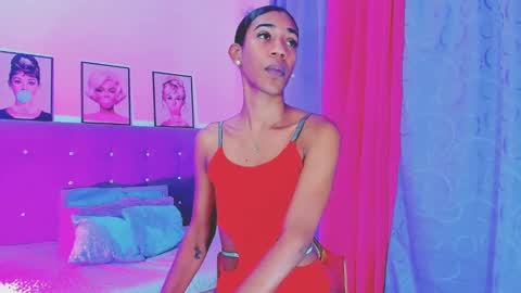 Your Queen KIM online show from 01.05.25