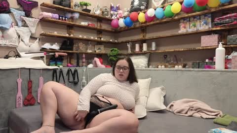 Snapshot of kimberlycaprice chatting on 02.06.25 kimberlycaprice online show from 02.06.25