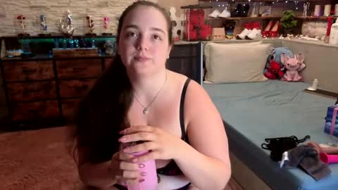 Snapshot of kimberlycaprice chatting on 05.15.26 kimberlycaprice online show from 05.15.26