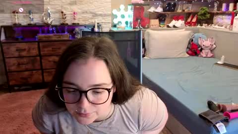 Snapshot of kimberlycaprice chatting on 05.24.26 kimberlycaprice online show from 05.24.26