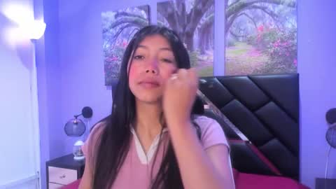 Kimberly Villalobos online show from 11.25.25