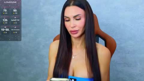 KIm online show from 10.15.25