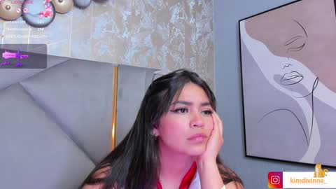 Snapshot of kimdevinne chatting on 02.08.25 KIM online show from 02.08.25