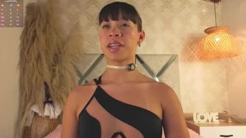 kimhilton online show from 11.04.25