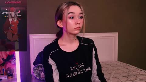 Kimiko online show from 12.14.25