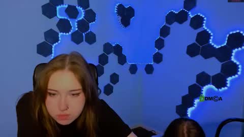 just Kimi  online show from 01.06.26