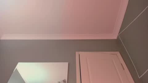 Kiki  online show from 12.22.24