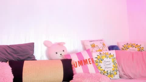Snapshot of kimkardassiann chatting on 05.20.26 Natalie online show from 05.20.26