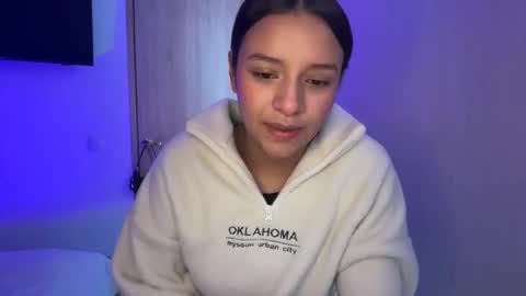 Snapshot of kimmi_foxy chatting on 04.29.26 kimmi online show from 04.29.26