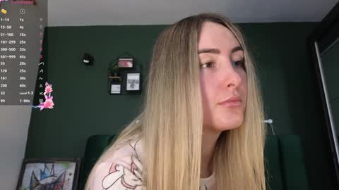 Snapshot of kimmie_ chatting on 12.21.24 Kimmie online show from 12.21.24