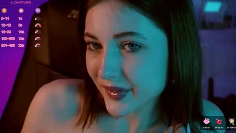 Snapshot of kimmie_shine chatting on 09.18.25 Your Kimmie follow me online show from 09.18.25