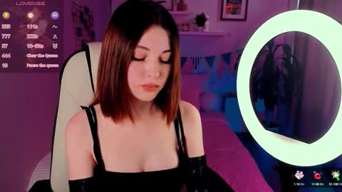 Snapshot of kimmie_shine chatting on 09.24.25 Your Kimmie follow me online show from 09.24.25