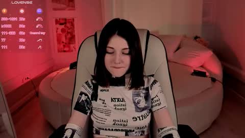 Snapshot of kimmie_shine chatting on 10.10.25 Your Kimmie follow me online show from 10.10.25