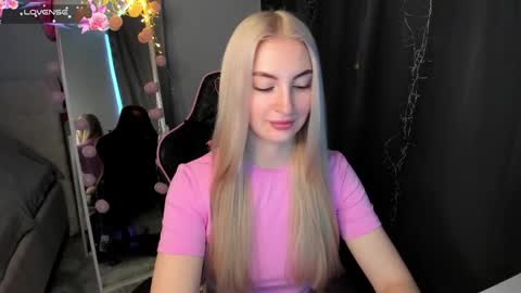 kimmy1_powell online show from 04.17.26