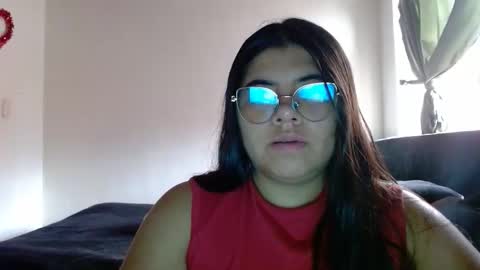 Snapshot of kimmy_kimmy_ chatting on 10.30.25 Kimmy online show from 10.30.25