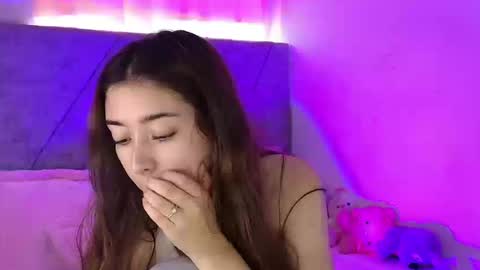Snapshot of kimmy_veggaa chatting on 09.19.25 kimm online show from 09.19.25