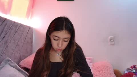 Snapshot of kimmy_veggaa chatting on 09.25.25 kimm online show from 09.25.25