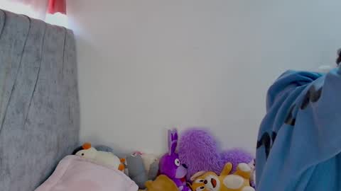 Snapshot of kimmy_veggaa chatting on 10.15.25 kimm online show from 10.15.25
