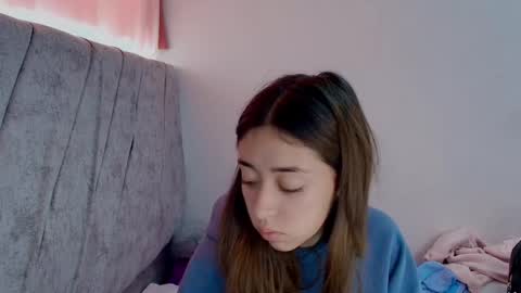 Snapshot of kimmy_veggaa chatting on 10.22.25 kimm online show from 10.22.25