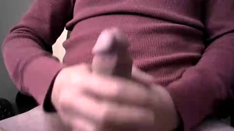 Snapshot of kinda_curved chatting on 11.20.25 Viktor online show from 11.20.25