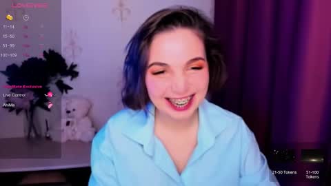 Hazel online show from 11.04.25