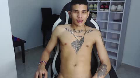 Snapshot of king_bryan19 chatting on 01.02.25 bryan online show from 01.02.25