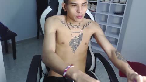 Snapshot of king_bryan19 chatting on 01.05.25 bryan online show from 01.05.25