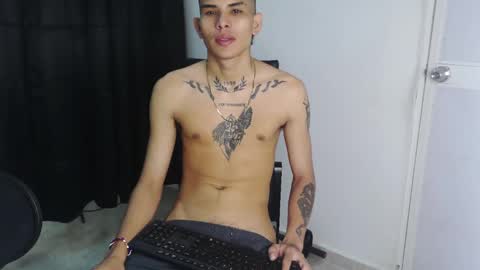 Snapshot of king_bryan19 chatting on 01.10.25 bryan online show from 01.10.25