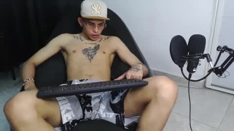 Snapshot of king_bryan19 chatting on 02.25.25 bryan online show from 02.25.25