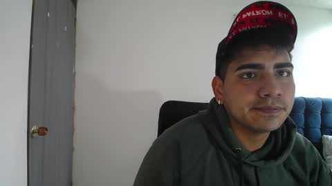 Snapshot of king_lion333 chatting on 01.06.25 King online show from 01.06.25