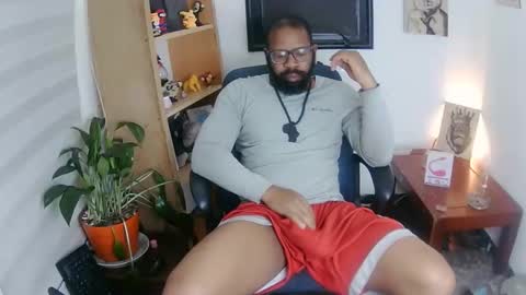 Malik  online show from 11.10.25