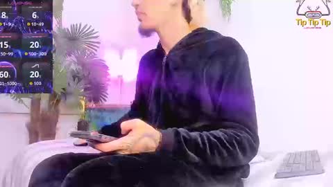 Snapshot of king_voy chatting on 09.13.25 king voy online show from 09.13.25