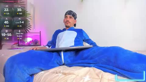 Snapshot of king_voy chatting on 10.09.25 king voy online show from 10.09.25