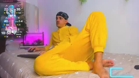 Snapshot of king_voy chatting on 10.13.25 king voy online show from 10.13.25