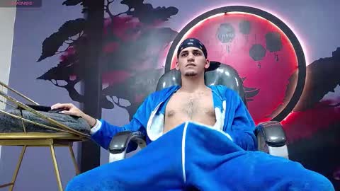 Snapshot of king_voy chatting on 10.30.25 king voy online show from 10.30.25