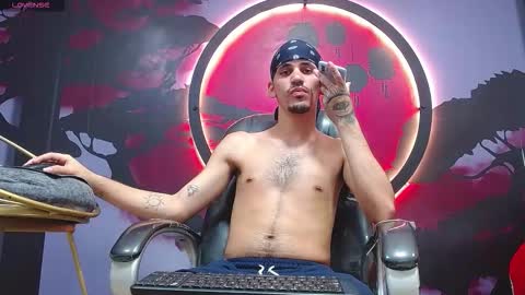 Snapshot of king_voy chatting on 11.09.25 king voy online show from 11.09.25