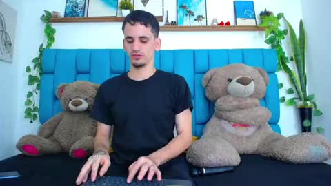 Snapshot of king_voy chatting on 02.04.26 king voy online show from 02.04.26