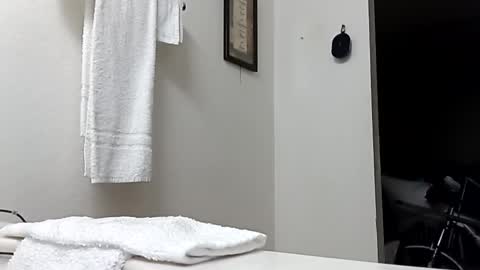 Snapshot of kingalexist chatting on 10.29.25 kingalexist online show from 10.29.25