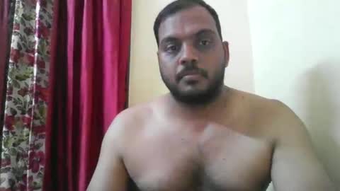 Snapshot of kingalpines1 chatting on 05.26.26 kingalpines1 online show from 05.26.26