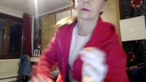 Snapshot of kingandprincess chatting on 04.10.26 sexysexyhotwetpinkredpussy online show from 04.10.26