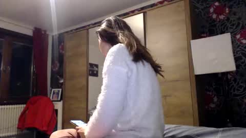 Snapshot of kingandprincess chatting on 04.15.26 sexysexyhotwetpinkredpussy online show from 04.15.26