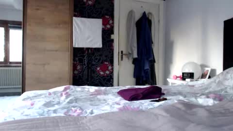 Snapshot of kingandprincess chatting on 04.18.26 sexysexyhotwetpinkredpussy online show from 04.18.26