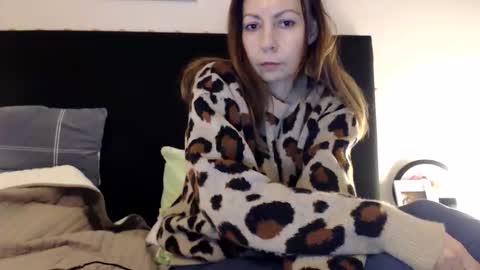 Snapshot of kingandprincess chatting on 04.24.26 sexysexyhotwetpinkredpussy online show from 04.24.26