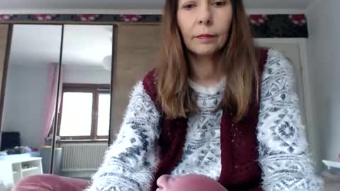 Snapshot of kingandprincess chatting on 05.13.26 sexysexyhotwetpinkredpussy online show from 05.13.26