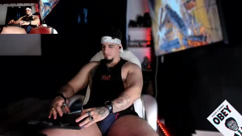 King Bear online show from 02.15.25