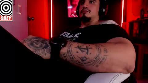 Snapshot of kingbear777 chatting on 11.24.25 King Bear online show from 11.24.25