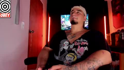 Snapshot of kingbear777 chatting on 12.14.25 King Bear online show from 12.14.25