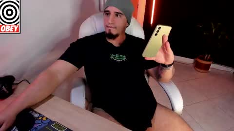 Snapshot of kingbear777 chatting on 02.04.26 King Bear online show from 02.04.26