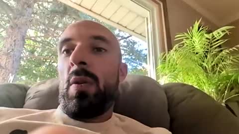 Snapshot of kingdaddysayless chatting on 10.15.25 kingdaddysayless online show from 10.15.25